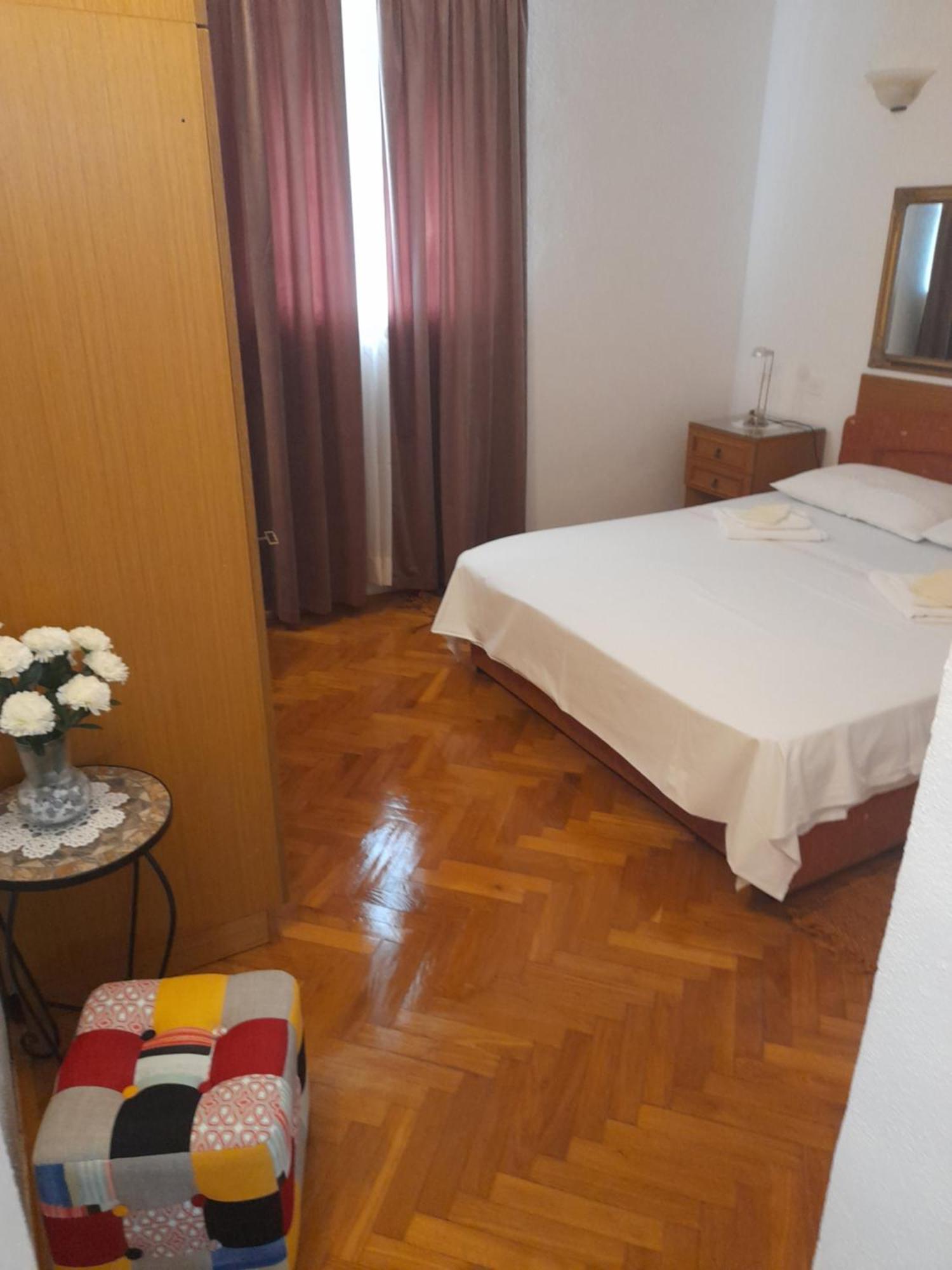 Apartments Nives Supetar Zewnętrze zdjęcie