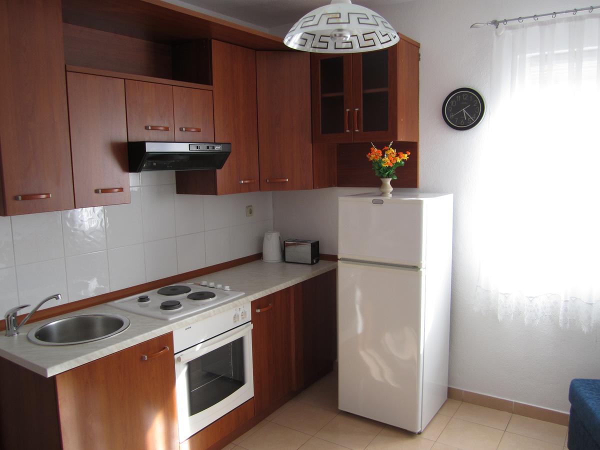 Apartments Nives Supetar Zewnętrze zdjęcie